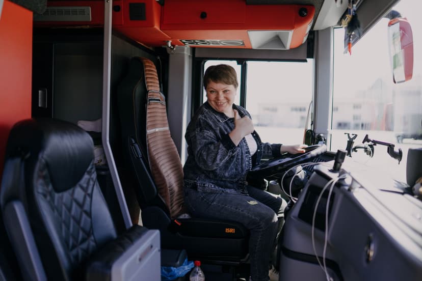 Водійка автобуса (категорія «D»)